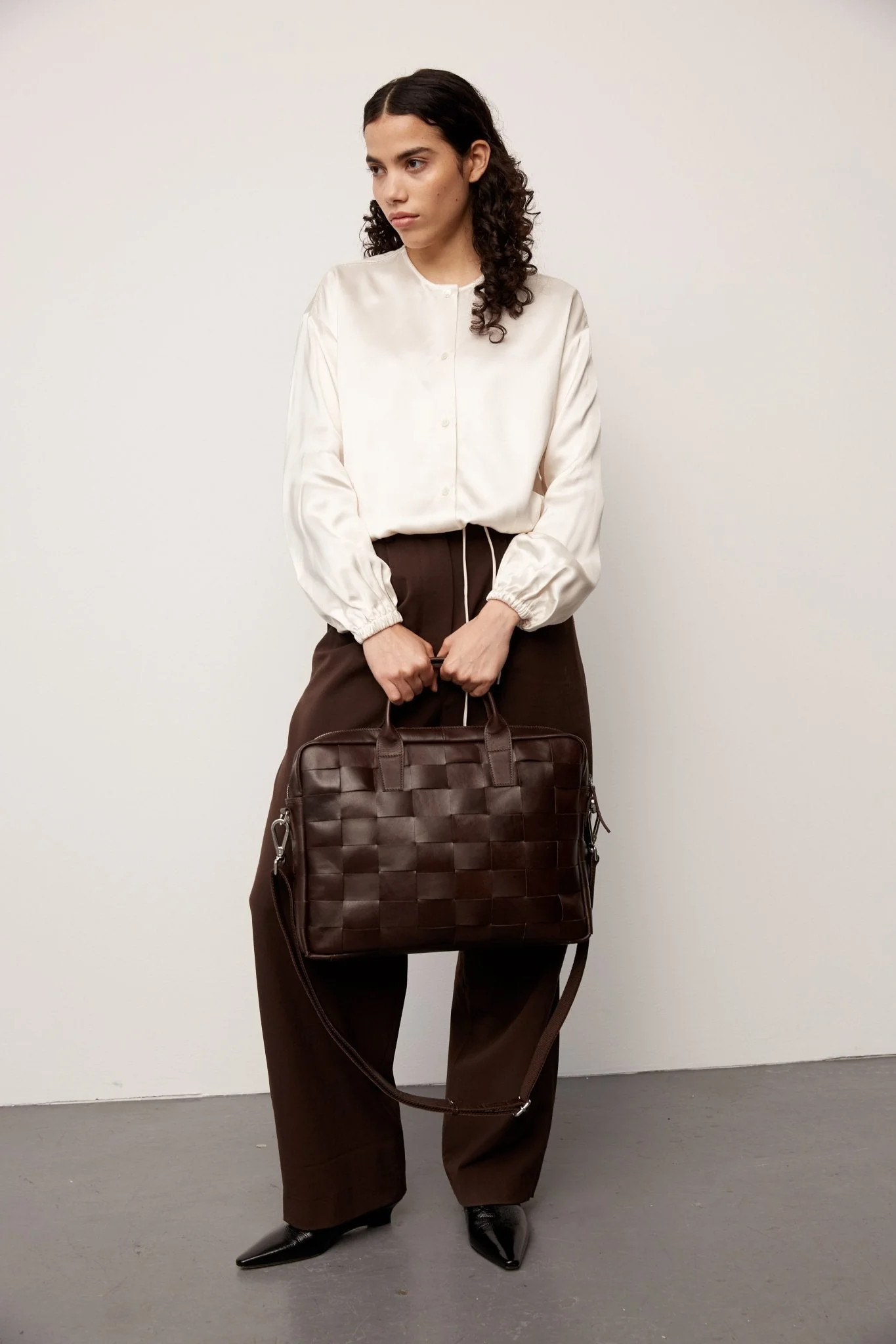 Limona portfolio Blake 14' Dark brown - Image 3