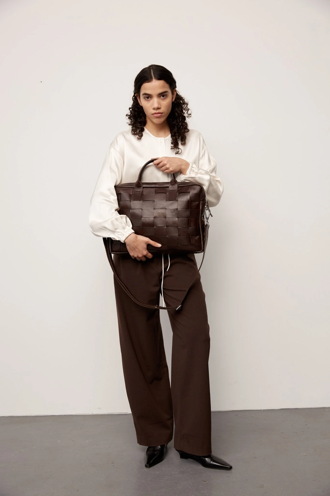 Limona portfolio Blake 14' Dark brown - Image 5